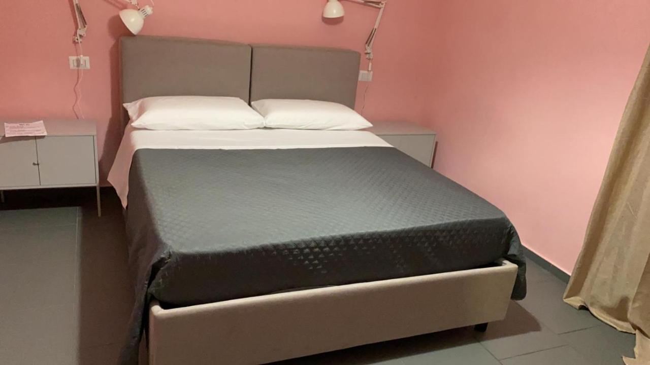 Bbnapl'Est Hotel Наполи Екстериор снимка